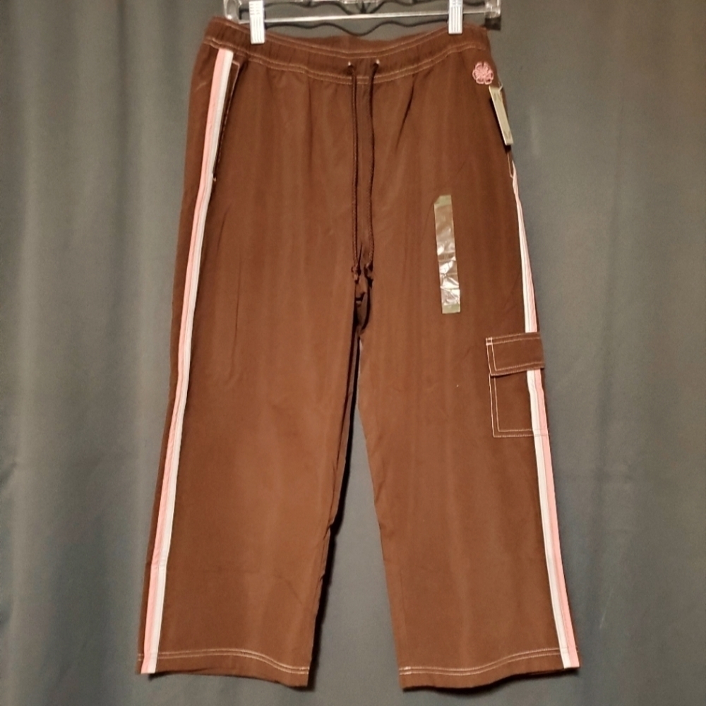 Green Tea Brown Cargo Capris Size Medium NWT